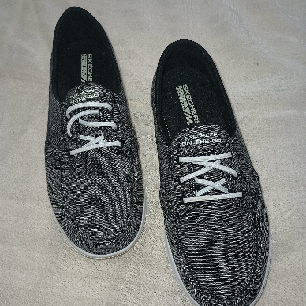 Skechers Gray Flats Comfortable Loafers